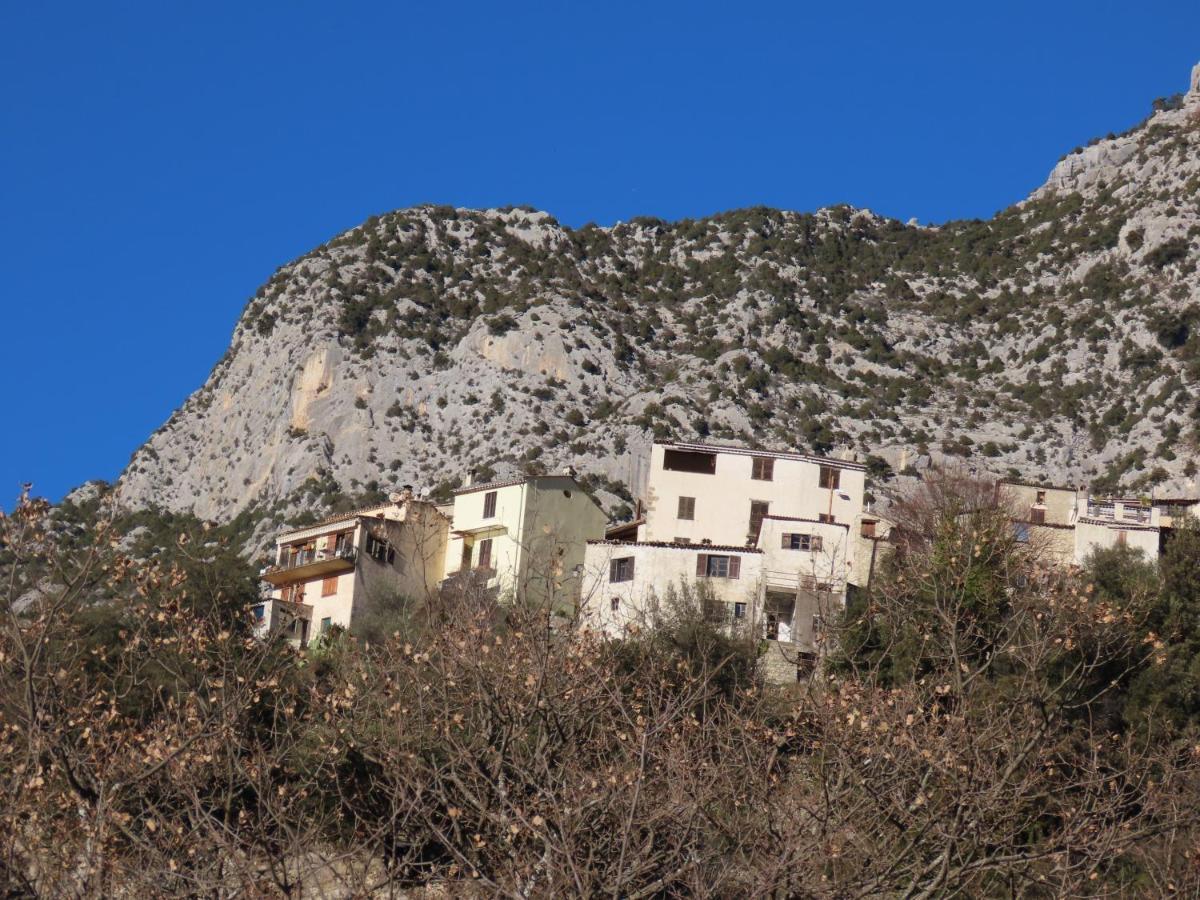 Auberge De Calendal Hotel Aiglun  Kültér fotó