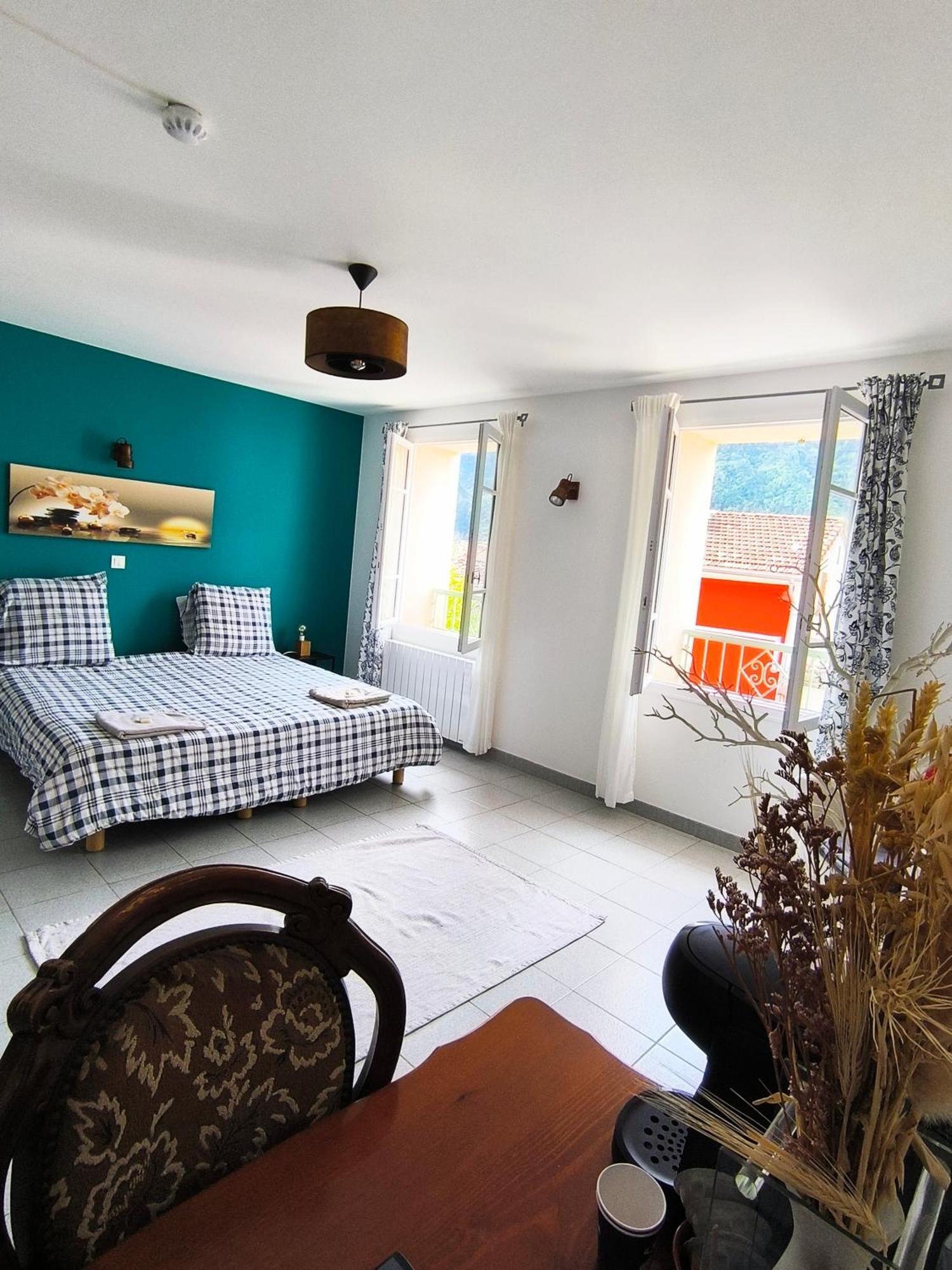 Auberge De Calendal Hotel Aiglun  Kültér fotó